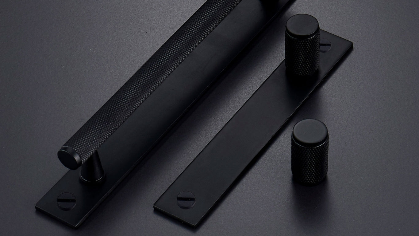 Handle 5005 | Knurled | Black