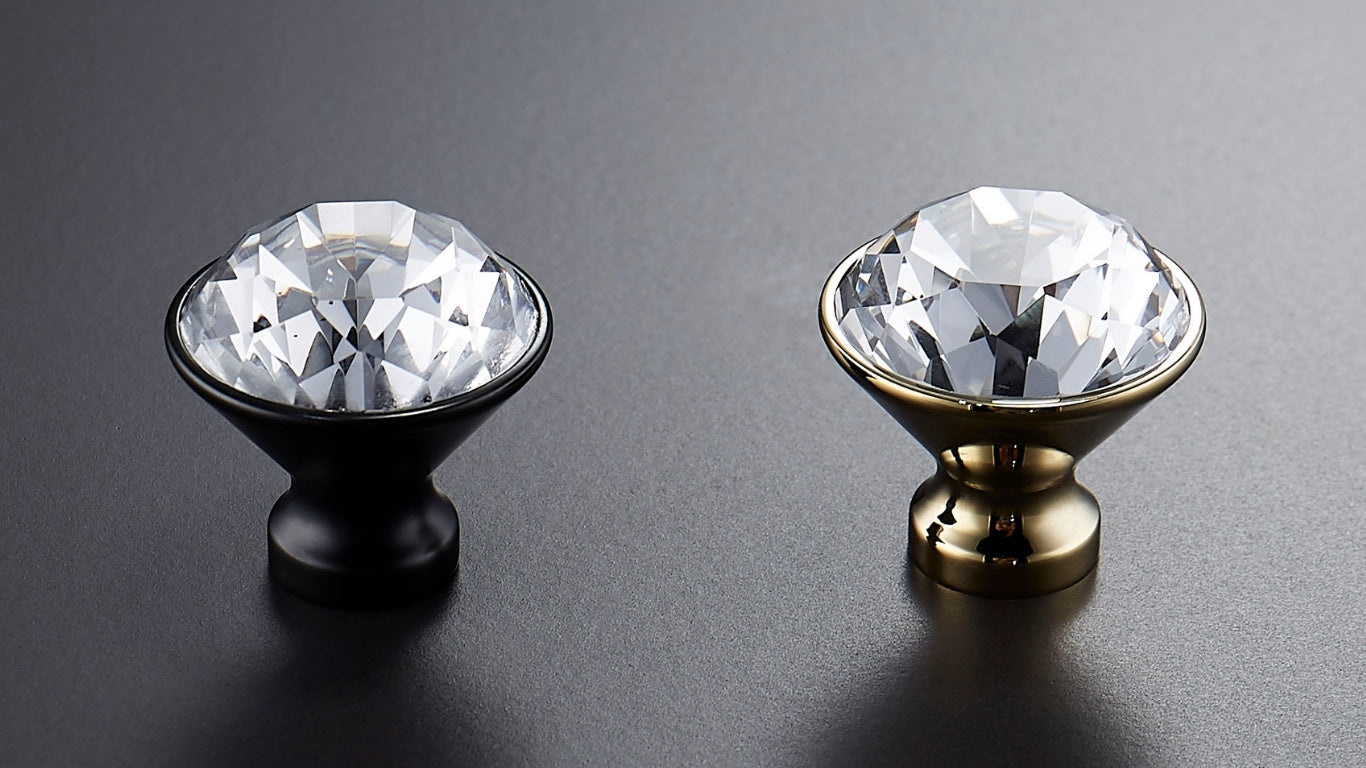 Nuppi 1044 | Kristalli | Musta