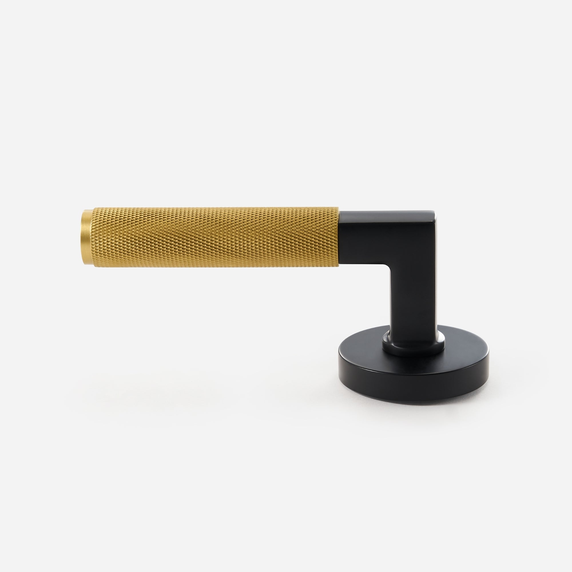 Dørhåndtak 308A-243 | Riflet | Sort + Messing