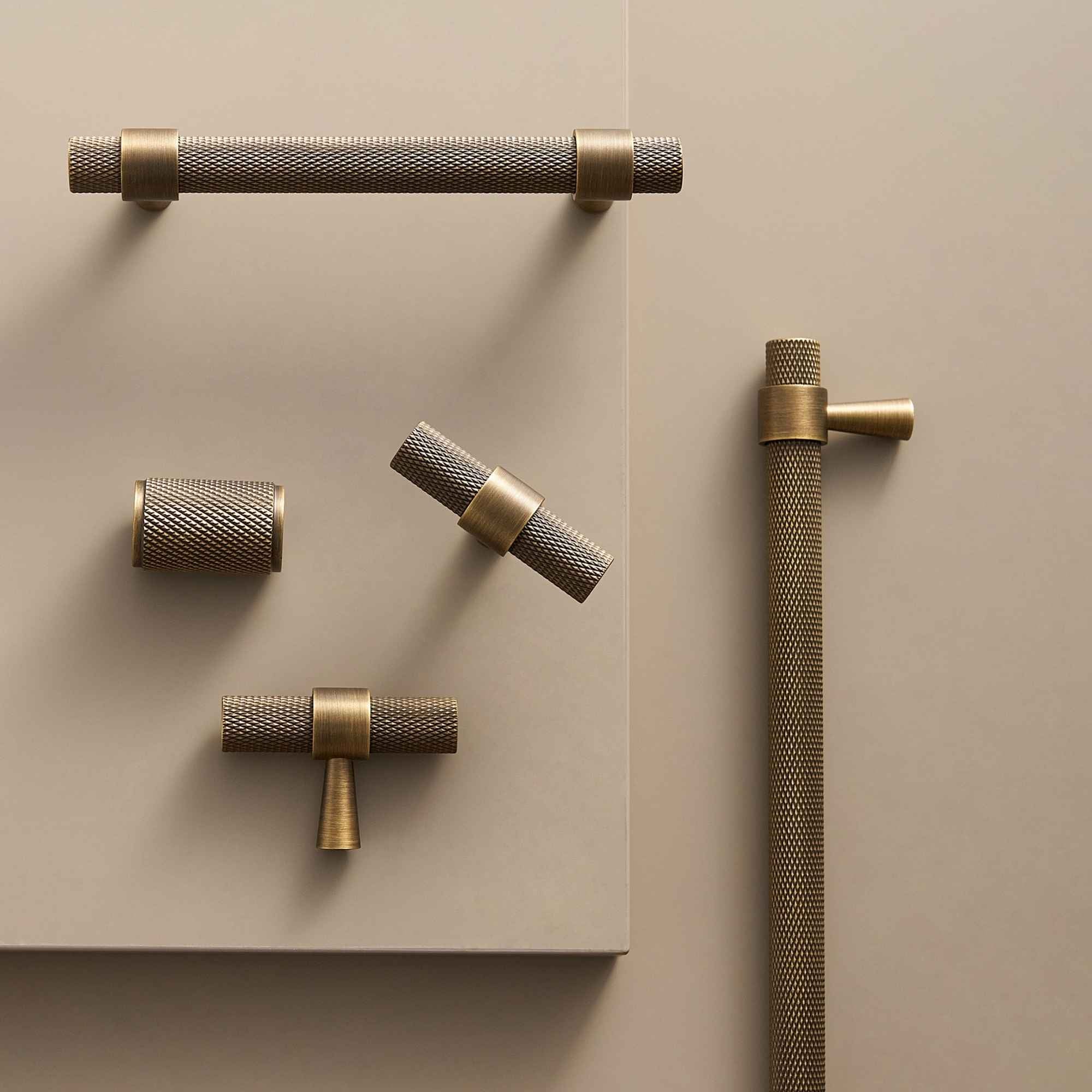 T-Bar CH016 | Gerändelt | Antik Messing