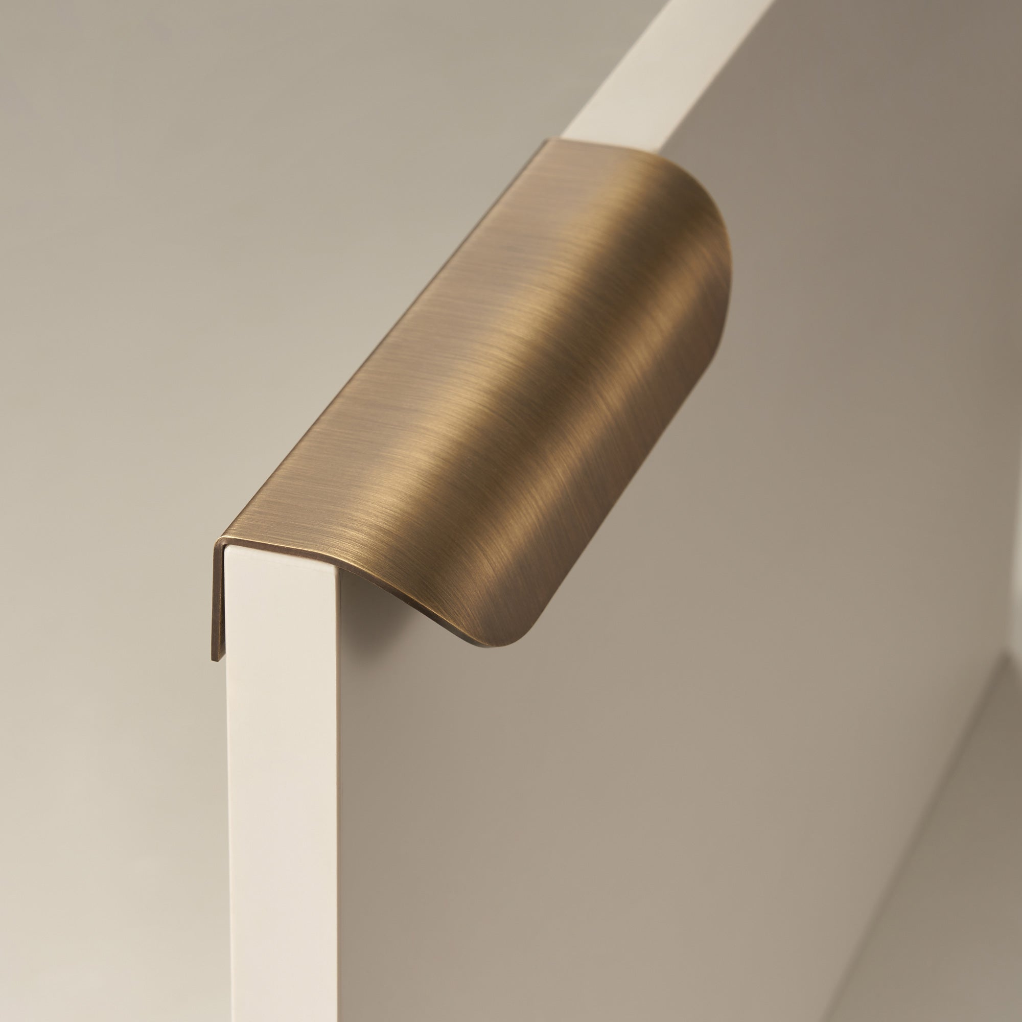 Maniglia CH015 | Profilo | Ottone Antico