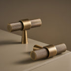 T-bar CH016 | Moleté | Laiton antique